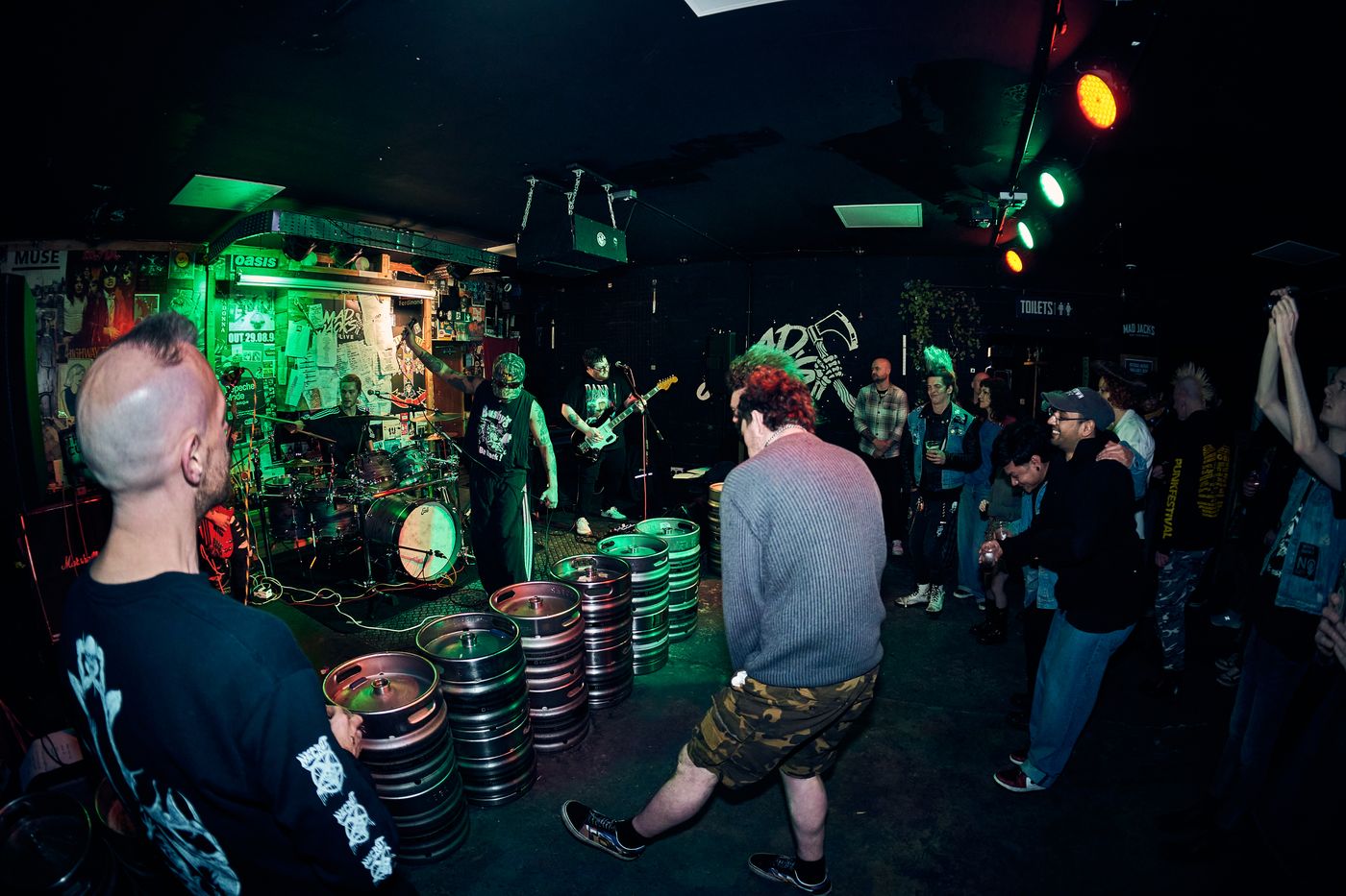 Moder at Mad Jacks - Douglas
